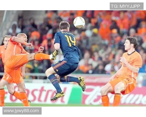 足球比赛中常见的犯规类型及其影响解析